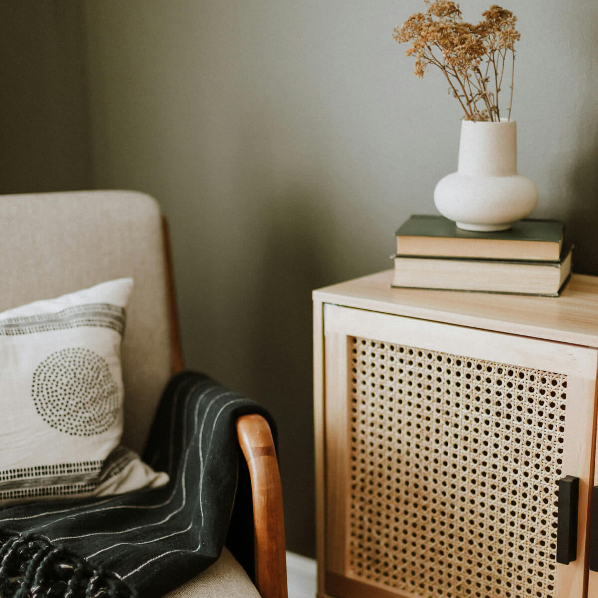 Leading Furniture and Home Goods Retailer